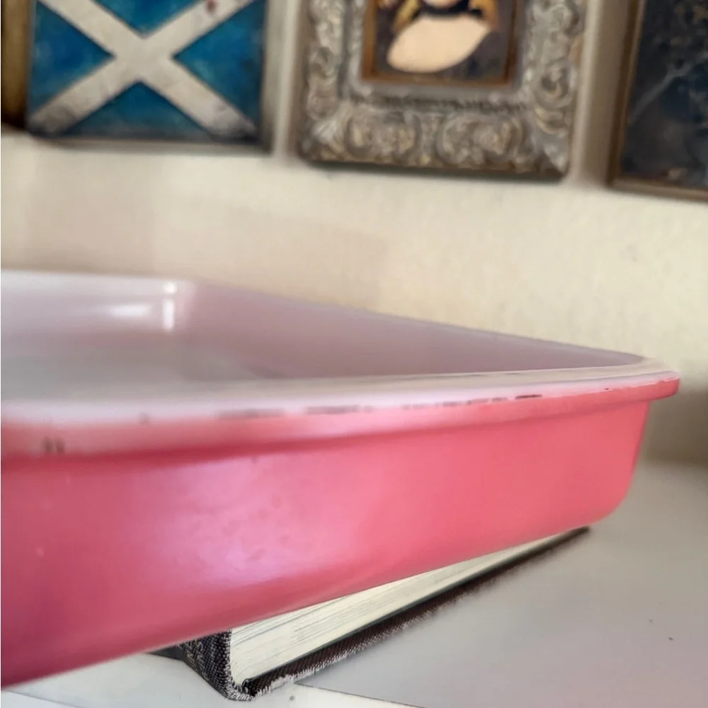 Vintage‎ Pyrex #232 Flamingo Pink 2-Quart Glass Baking Dish – Mid-Century